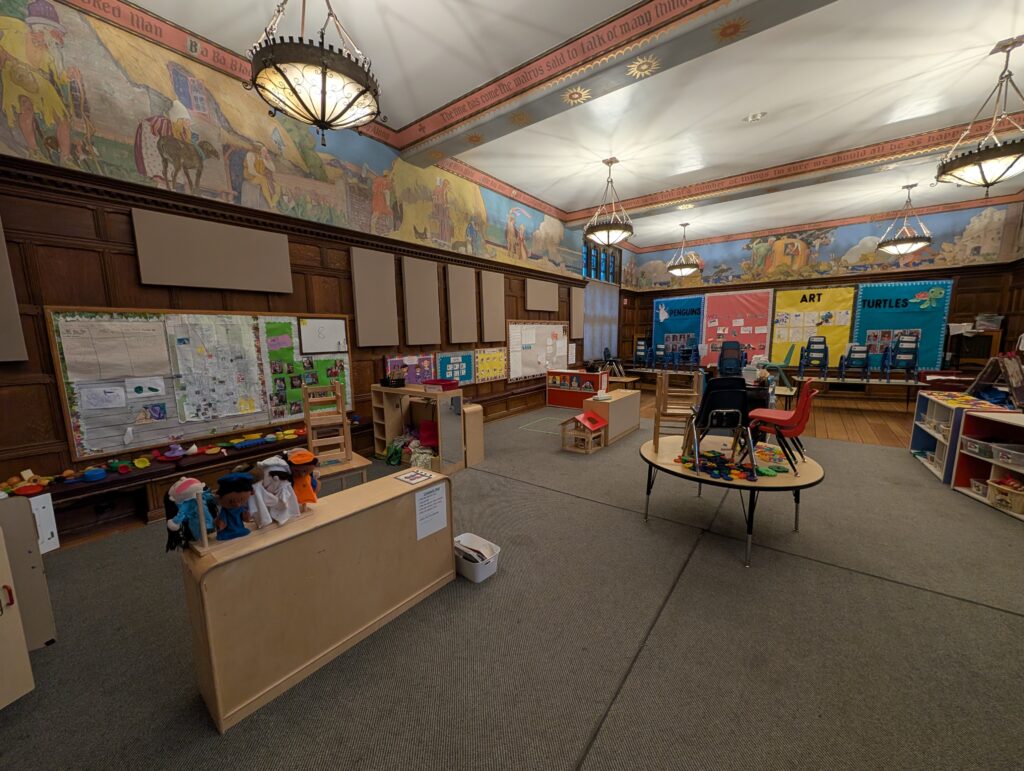 PXL_20251016_001039374