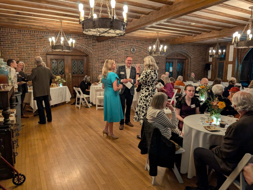 PXL_20251016_004642254