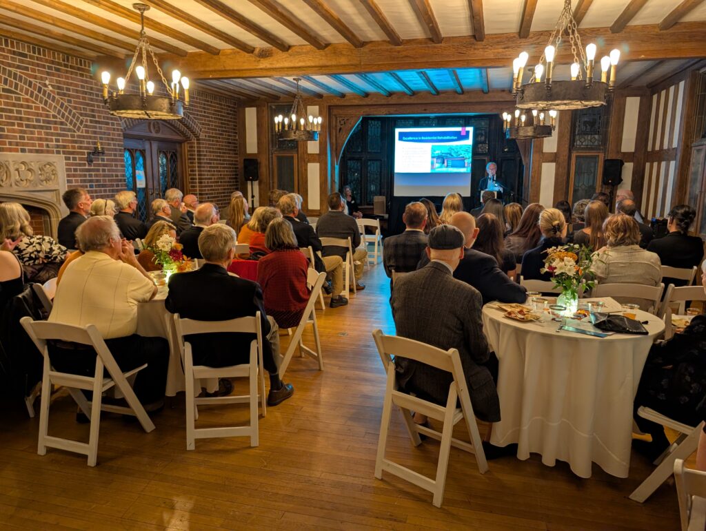 PXL_20251016_012426577