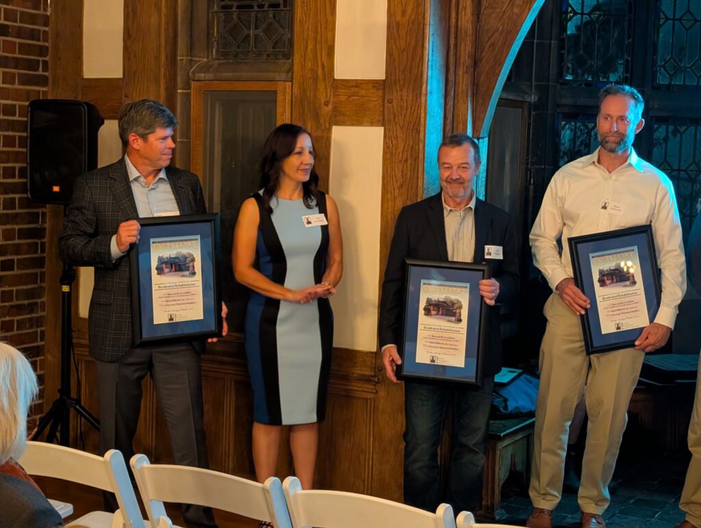 PXL_20251016_013011302