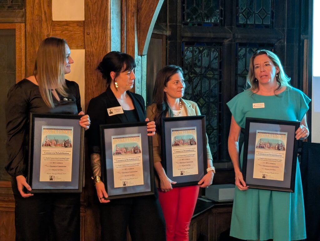 PXL_20251016_014352784